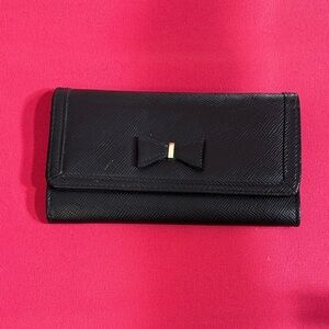 Elegant Black Bow Clutch